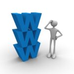 Comprare domini con parole chiave, aiutano il SEO?
