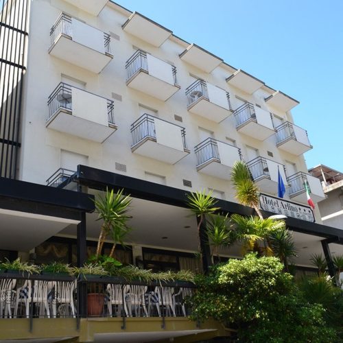 hotel-arlino-facciata